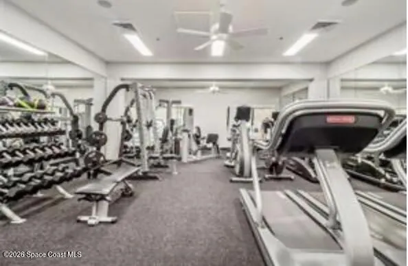 5745 King James Avenue Leesburg, FL 34748