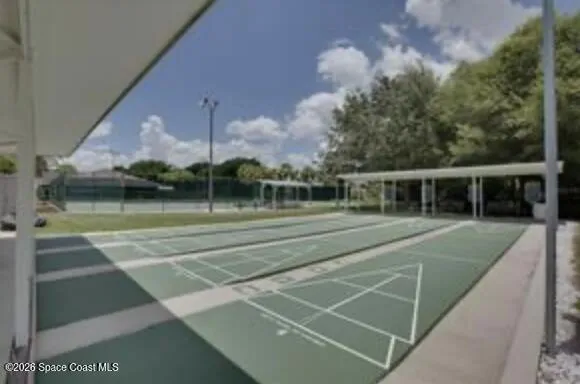 5745 King James Avenue Leesburg, FL 34748