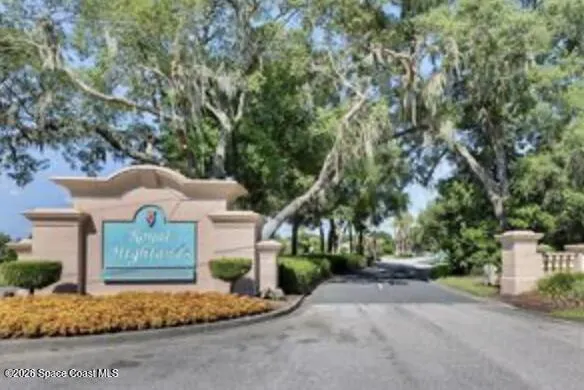 5745 King James Avenue Leesburg, FL 34748