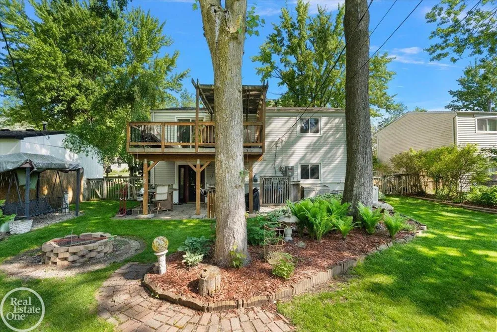 1136 Miller Road Lake Orion Village, MI 48362