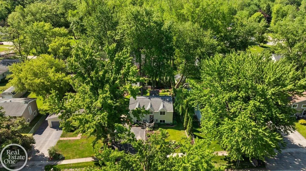 1136 Miller Road Lake Orion Village, MI 48362