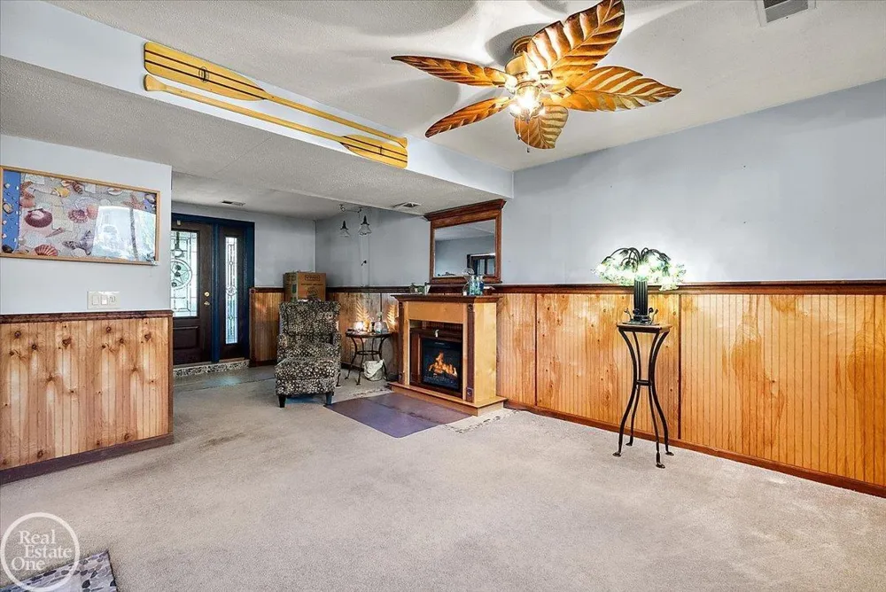 1136 Miller Road Lake Orion Village, MI 48362
