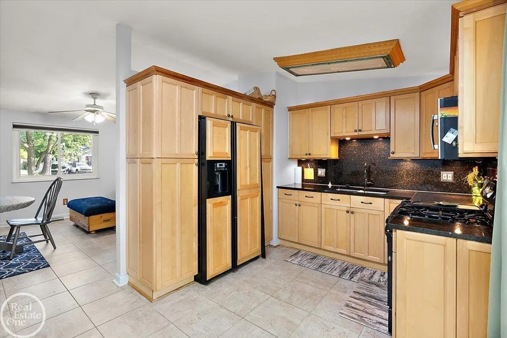 1136 Miller Road Lake Orion Village, MI 48362