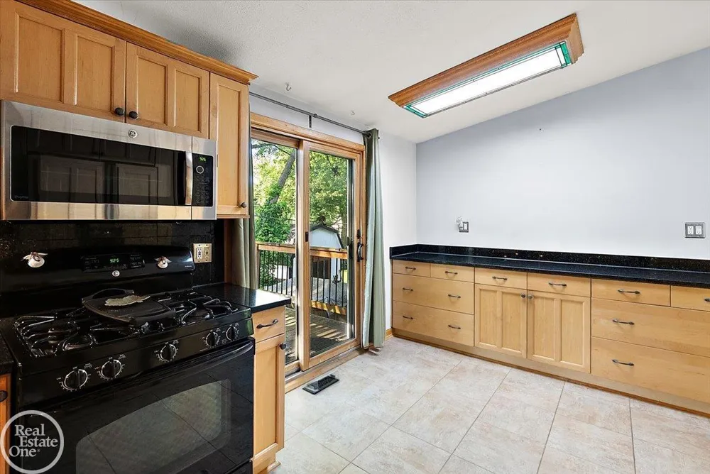 1136 Miller Road Lake Orion Village, MI 48362
