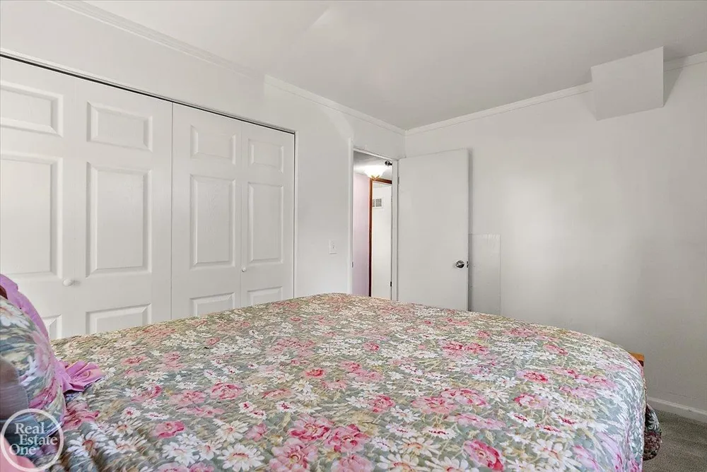 1136 Miller Road Lake Orion Village, MI 48362