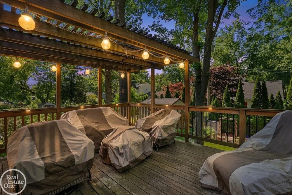1136 Miller Road Lake Orion Village, MI 48362