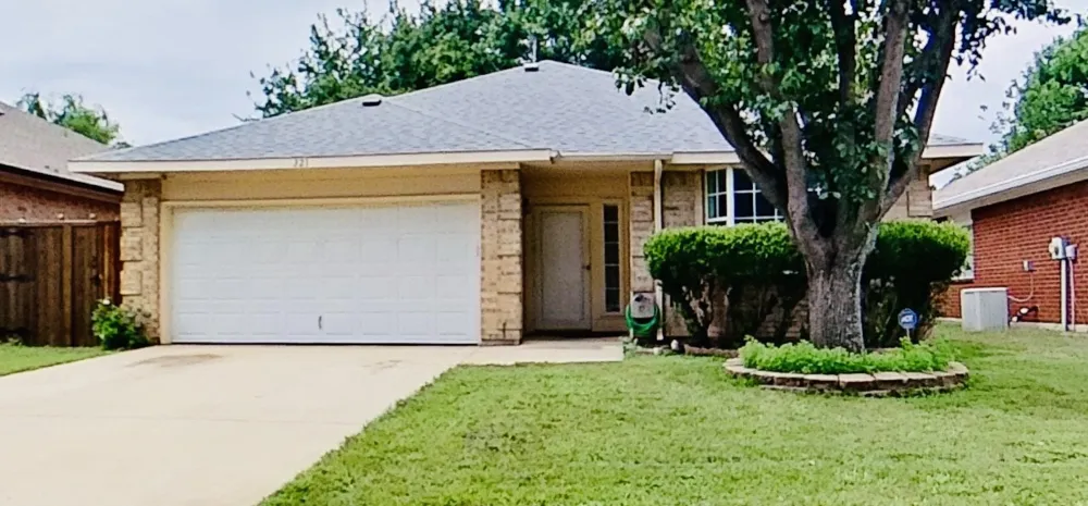 321 Boliver Avenue Lake Dallas, TX 75065