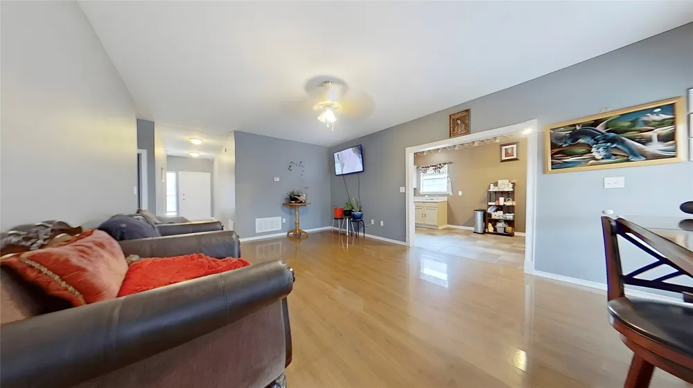 321 Boliver Avenue Lake Dallas, TX 75065