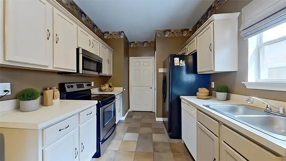321 Boliver Avenue Lake Dallas, TX 75065