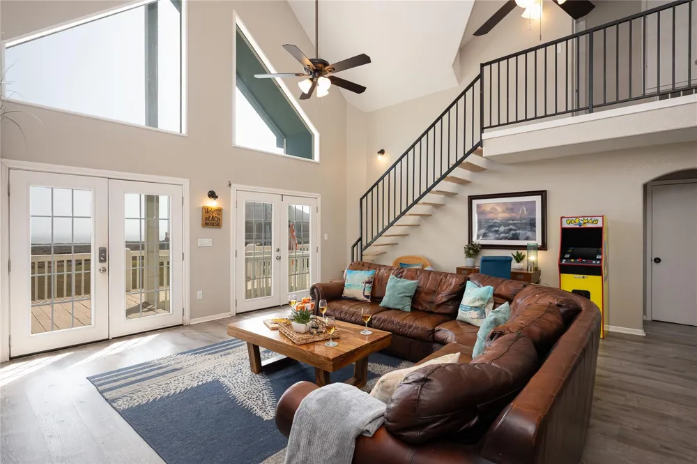 4021 Biscayne Beach Road Port Bolivar, TX 77650