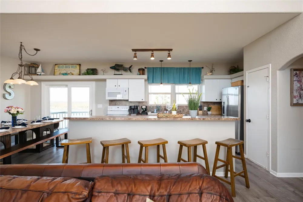 4021 Biscayne Beach Road Port Bolivar, TX 77650