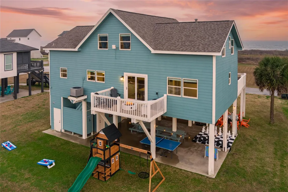 4021 Biscayne Beach Road Port Bolivar, TX 77650