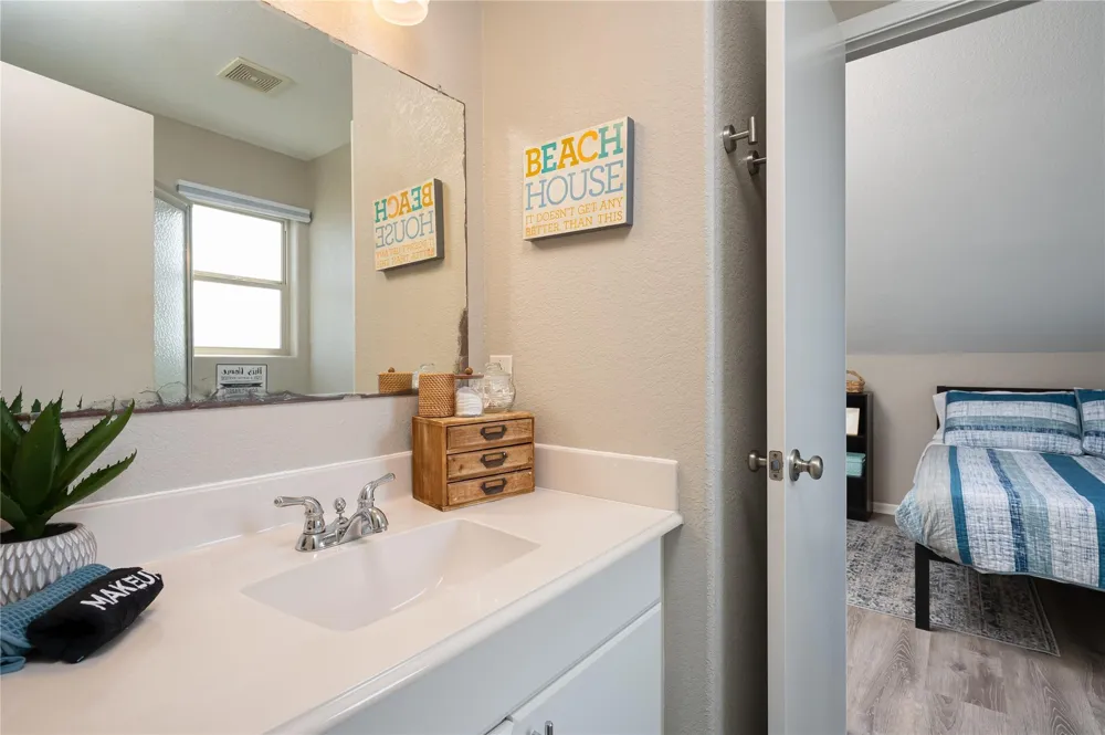 4021 Biscayne Beach Road Port Bolivar, TX 77650