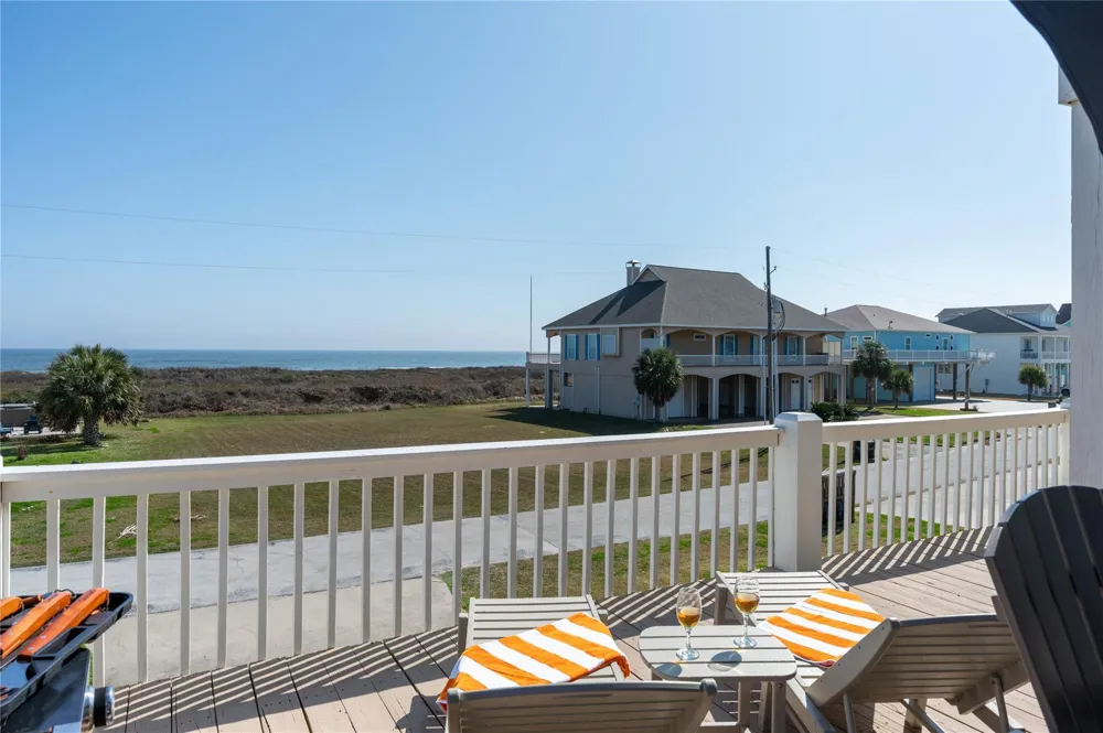 4021 Biscayne Beach Road Port Bolivar, TX 77650