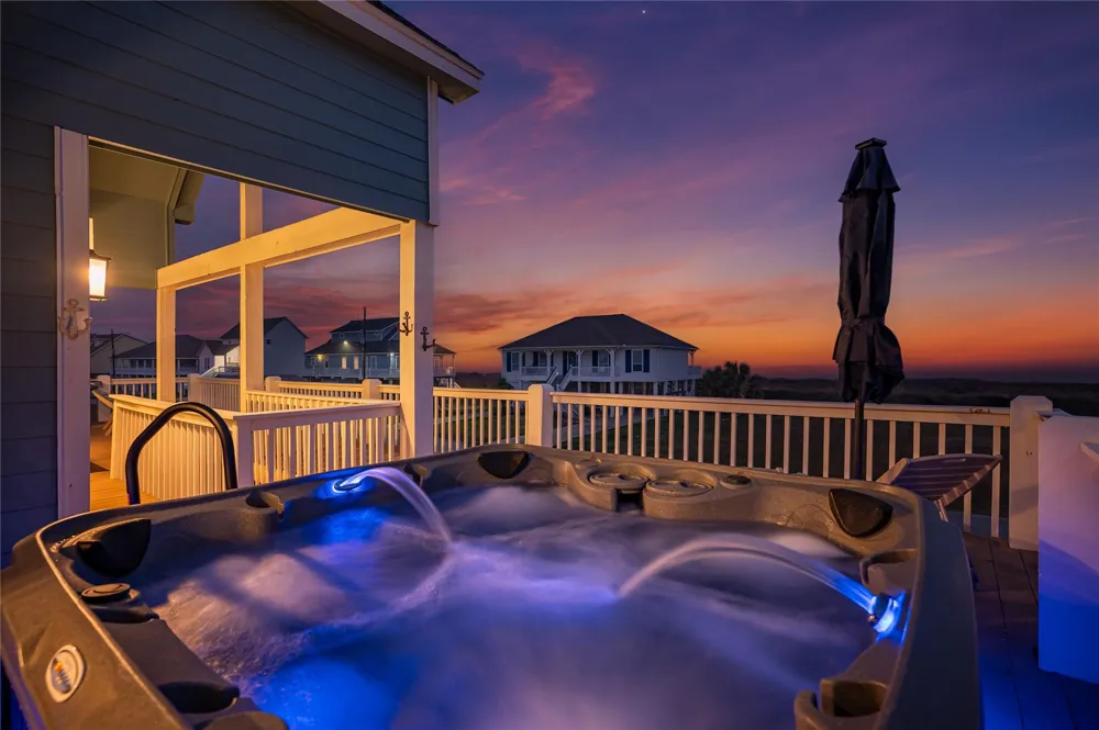 4021 Biscayne Beach Road Port Bolivar, TX 77650