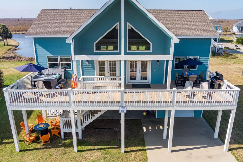 4021 Biscayne Beach Road Port Bolivar, TX 77650
