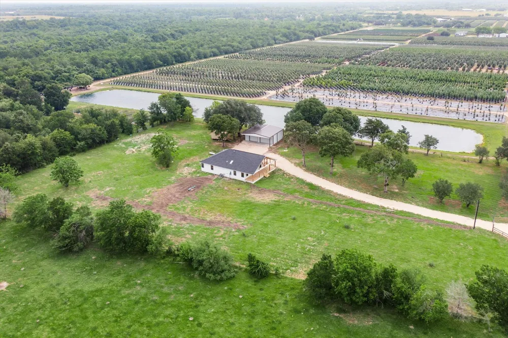 1935 Willow Road Wallis, TX 77485