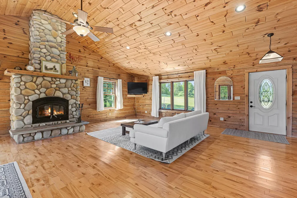 15902 Penesal Road Rose Lake Township, MI 49655