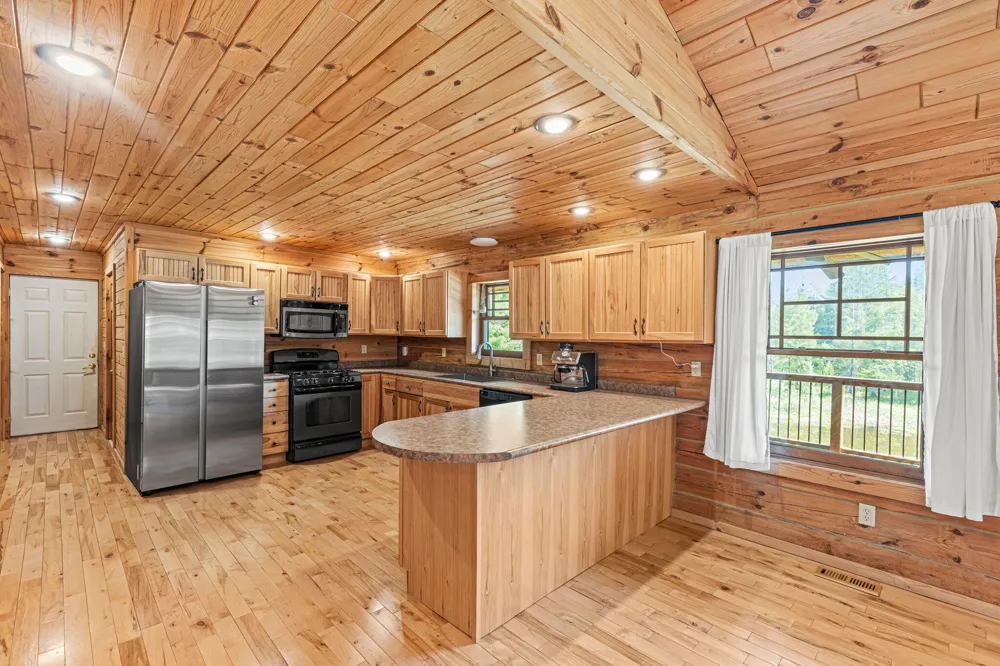 15902 Penesal Road Rose Lake Township, MI 49655