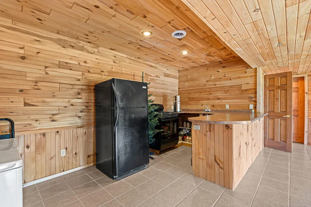 15902 Penesal Road Rose Lake Township, MI 49655
