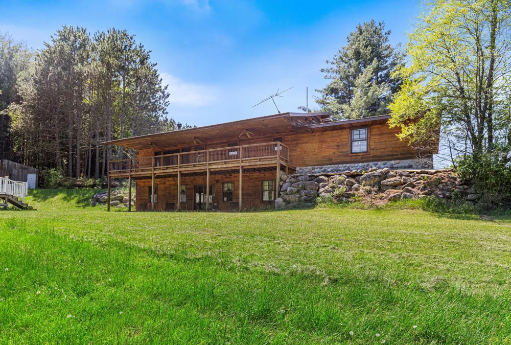 15902 Penesal Road Rose Lake Township, MI 49655
