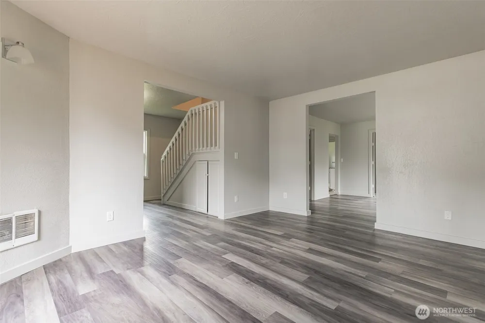 820 1st Avenue Kelso, WA 98626