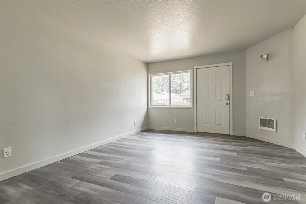820 1st Avenue Kelso, WA 98626