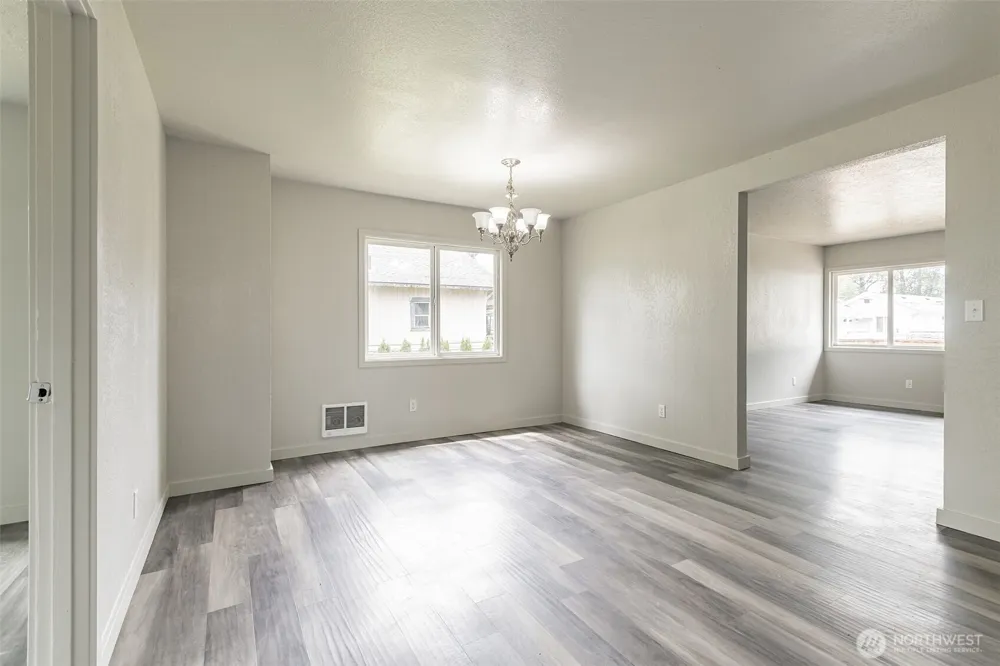 820 1st Avenue Kelso, WA 98626