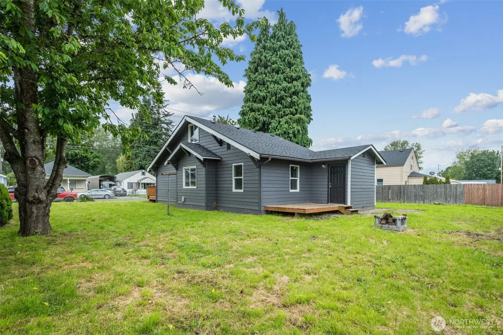 820 1st Avenue Kelso, WA 98626