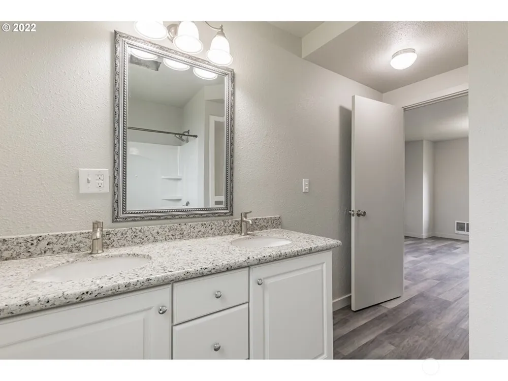 820 1st Avenue Kelso, WA 98626