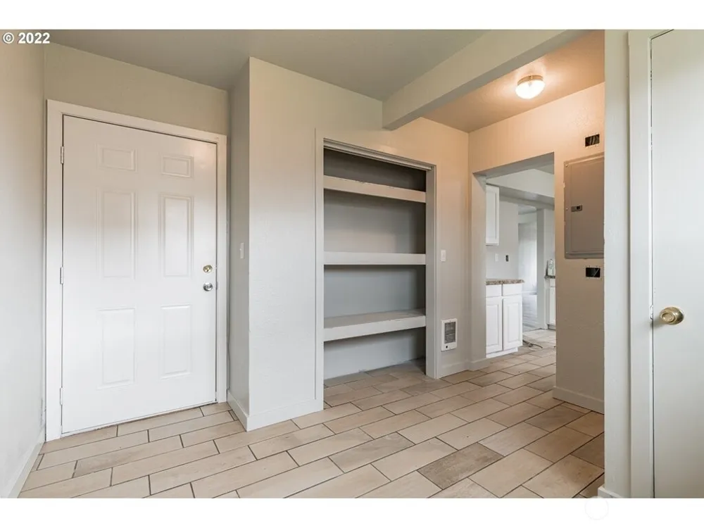 820 1st Avenue Kelso, WA 98626