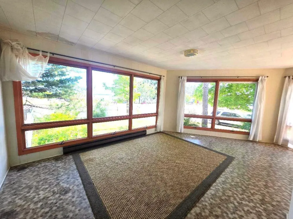 9 4th Avenue Shell Lake, WI 54871