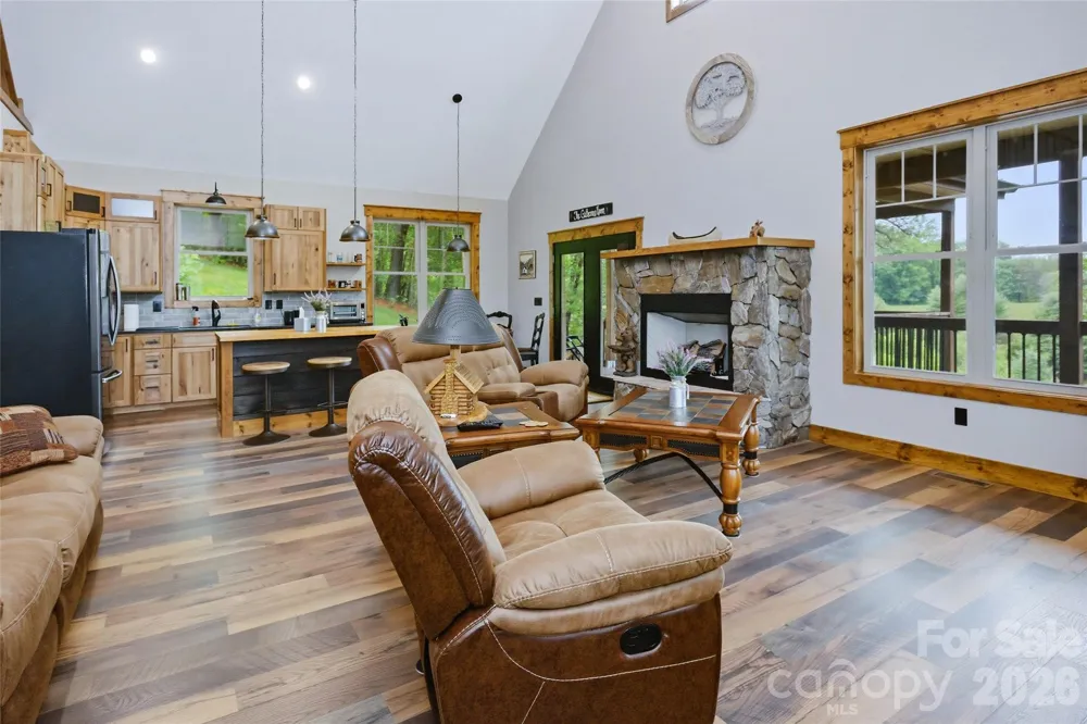 211 Wimbledon Court Leicester, NC 28748