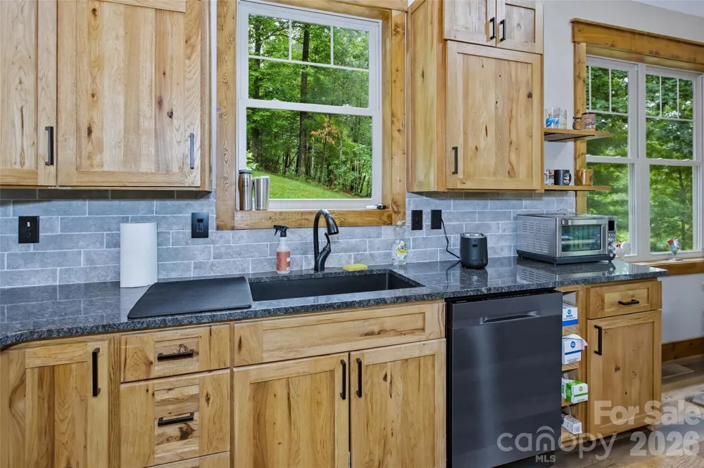 211 Wimbledon Court Leicester, NC 28748