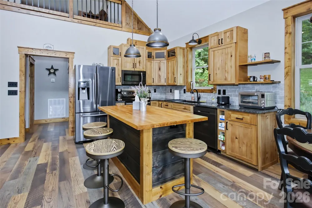 211 Wimbledon Court Leicester, NC 28748