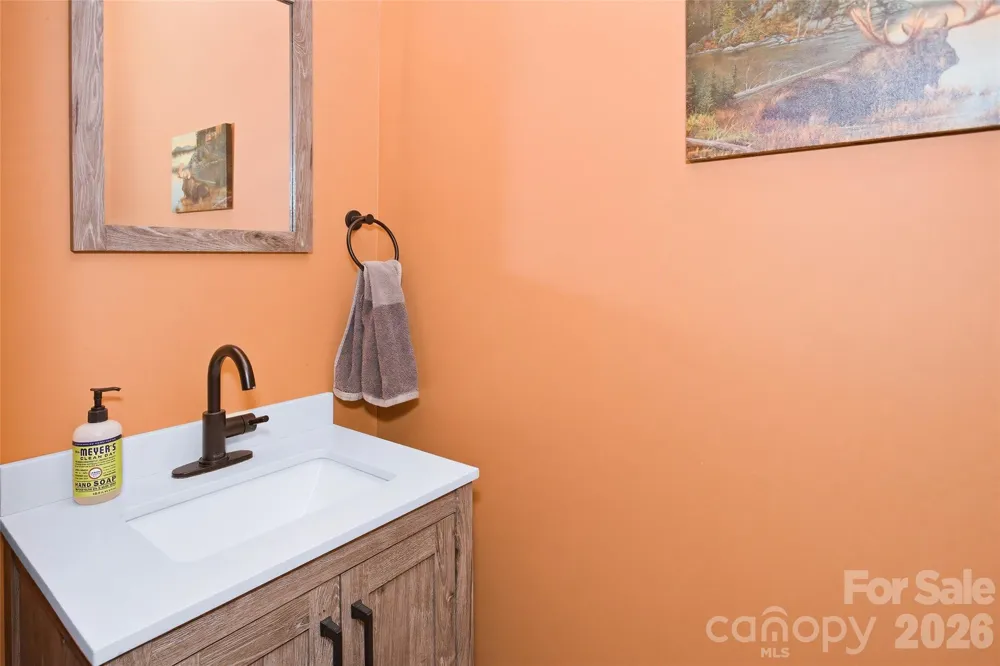 211 Wimbledon Court Leicester, NC 28748
