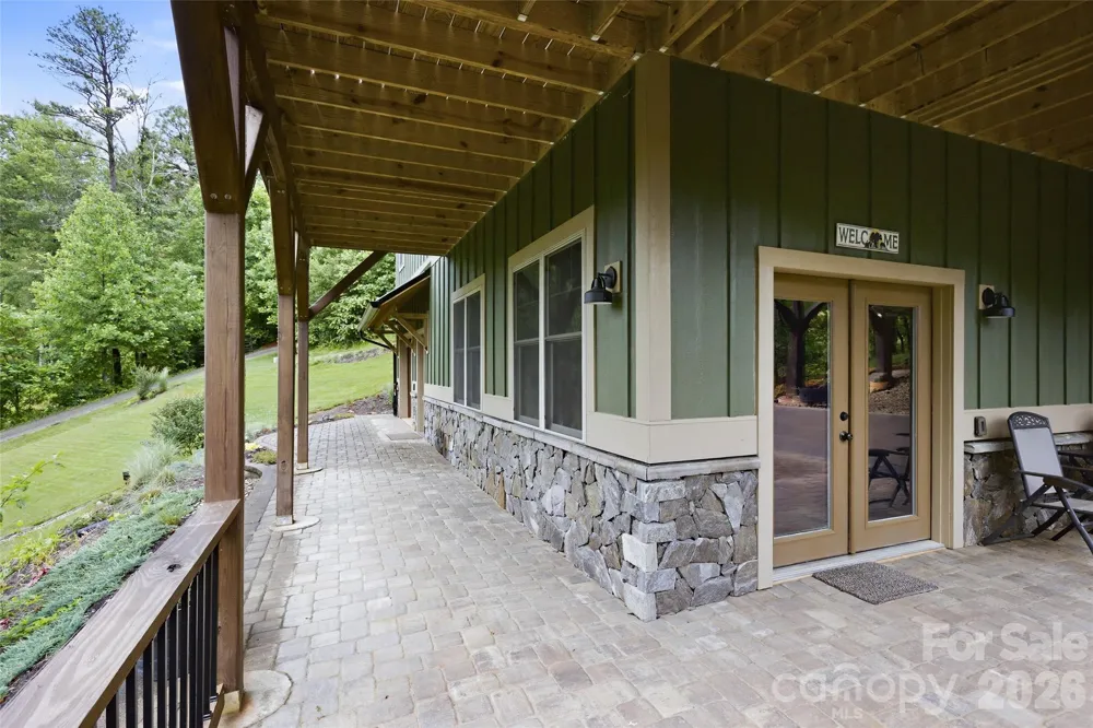 211 Wimbledon Court Leicester, NC 28748