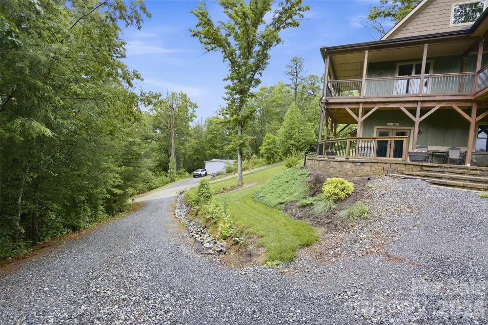 211 Wimbledon Court Leicester, NC 28748