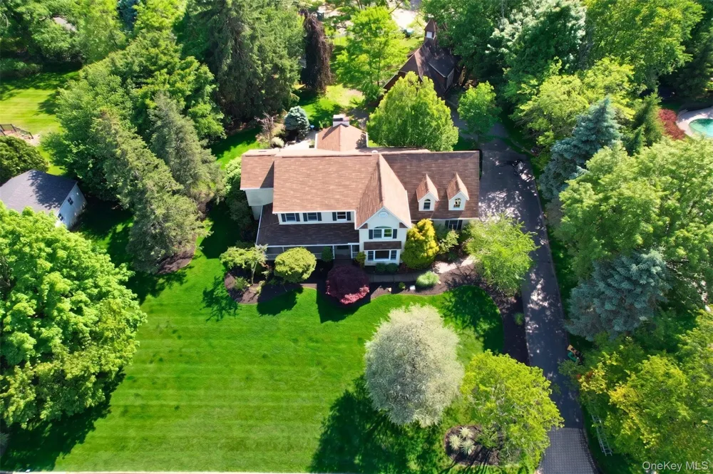 6 S Post Lane Airmont, NY 10952