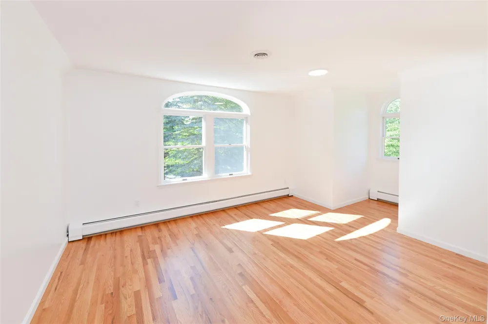 6 S Post Lane Airmont, NY 10952