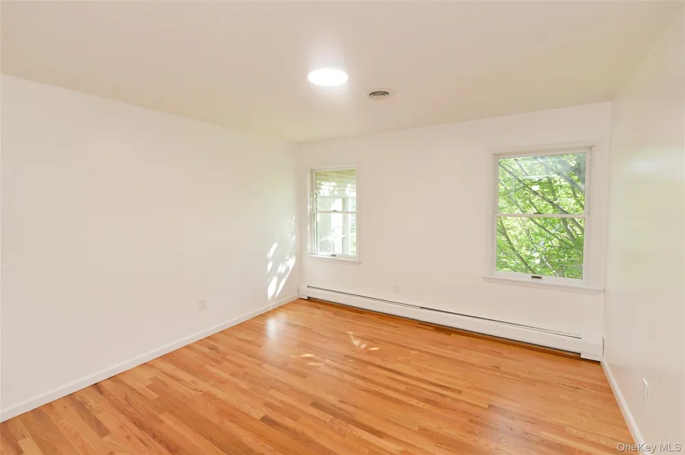 6 S Post Lane Airmont, NY 10952