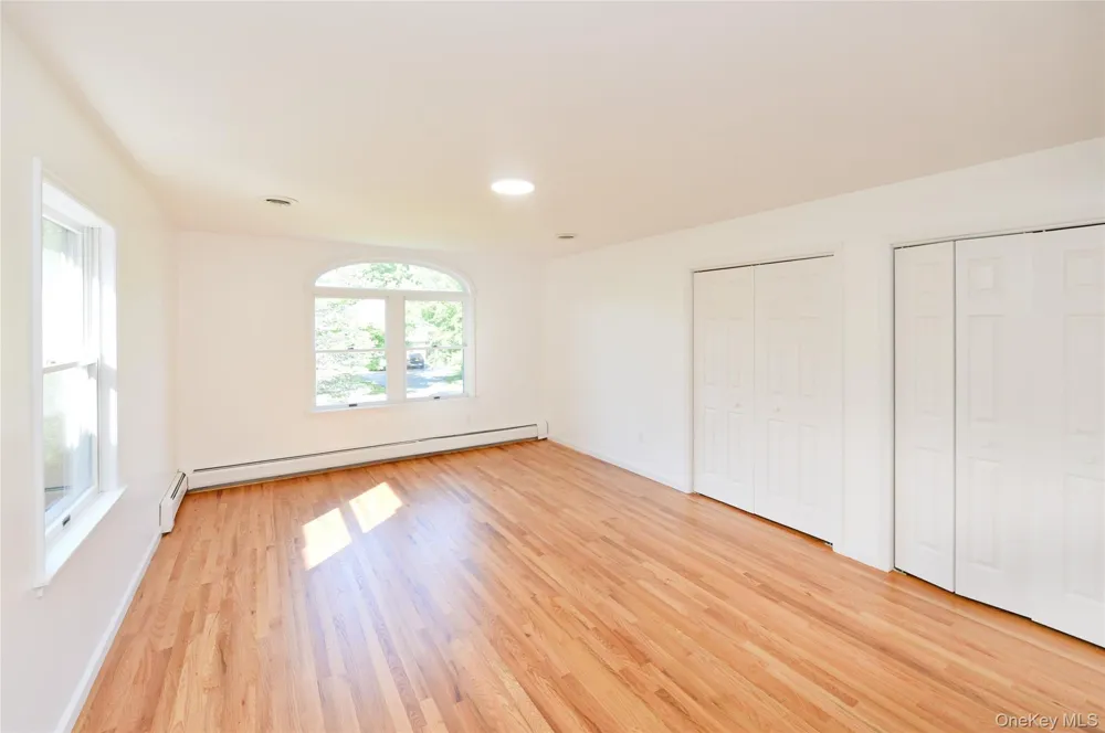 6 S Post Lane Airmont, NY 10952