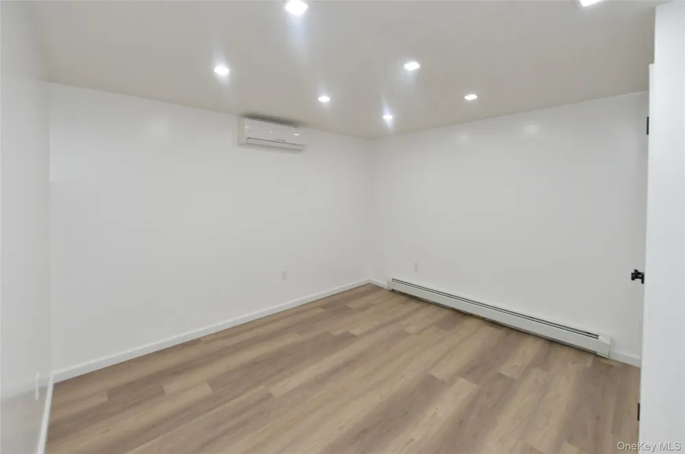 6 S Post Lane Airmont, NY 10952