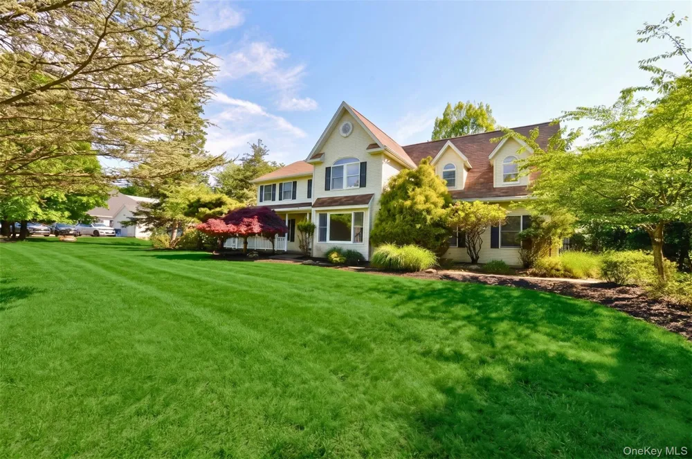 6 S Post Lane Airmont, NY 10952