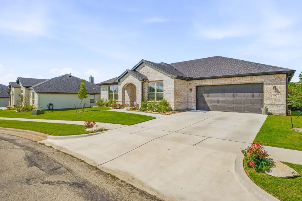 127 Mesa Drive Glen Rose, TX 76043