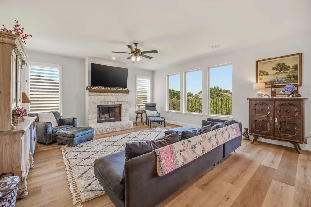 127 Mesa Drive Glen Rose, TX 76043