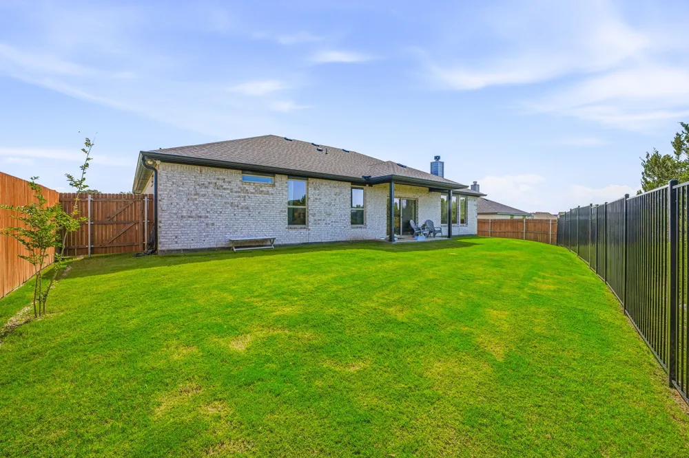 127 Mesa Drive Glen Rose, TX 76043
