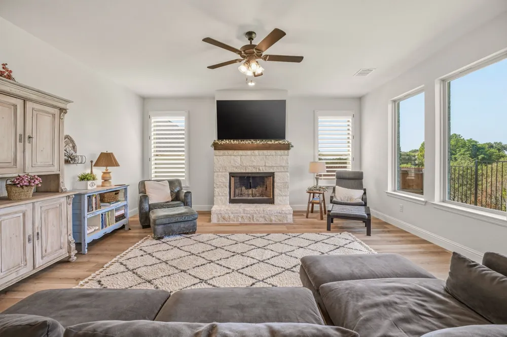 127 Mesa Drive Glen Rose, TX 76043