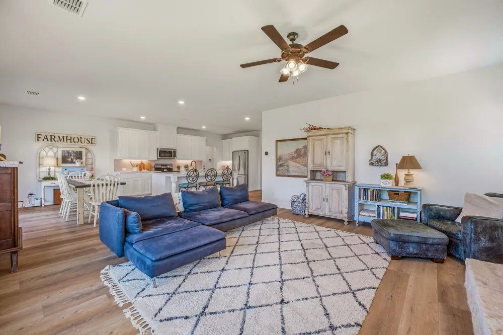 127 Mesa Drive Glen Rose, TX 76043