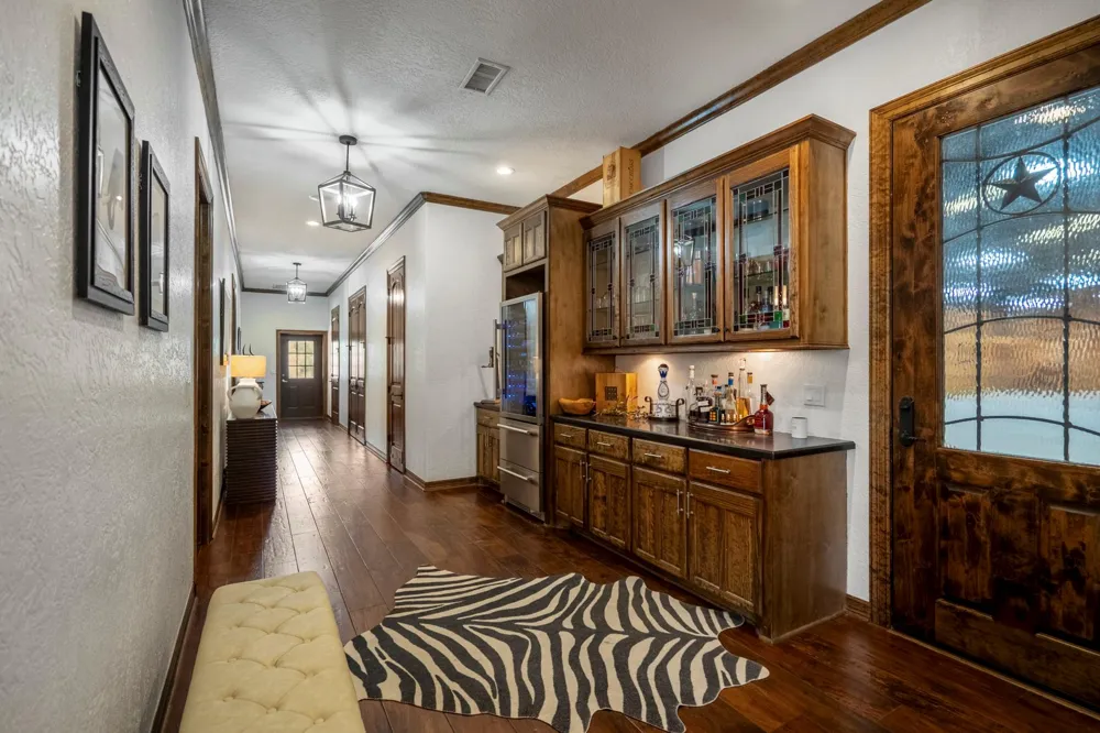 4053 County Road 158 Hallettsville, TX 77964